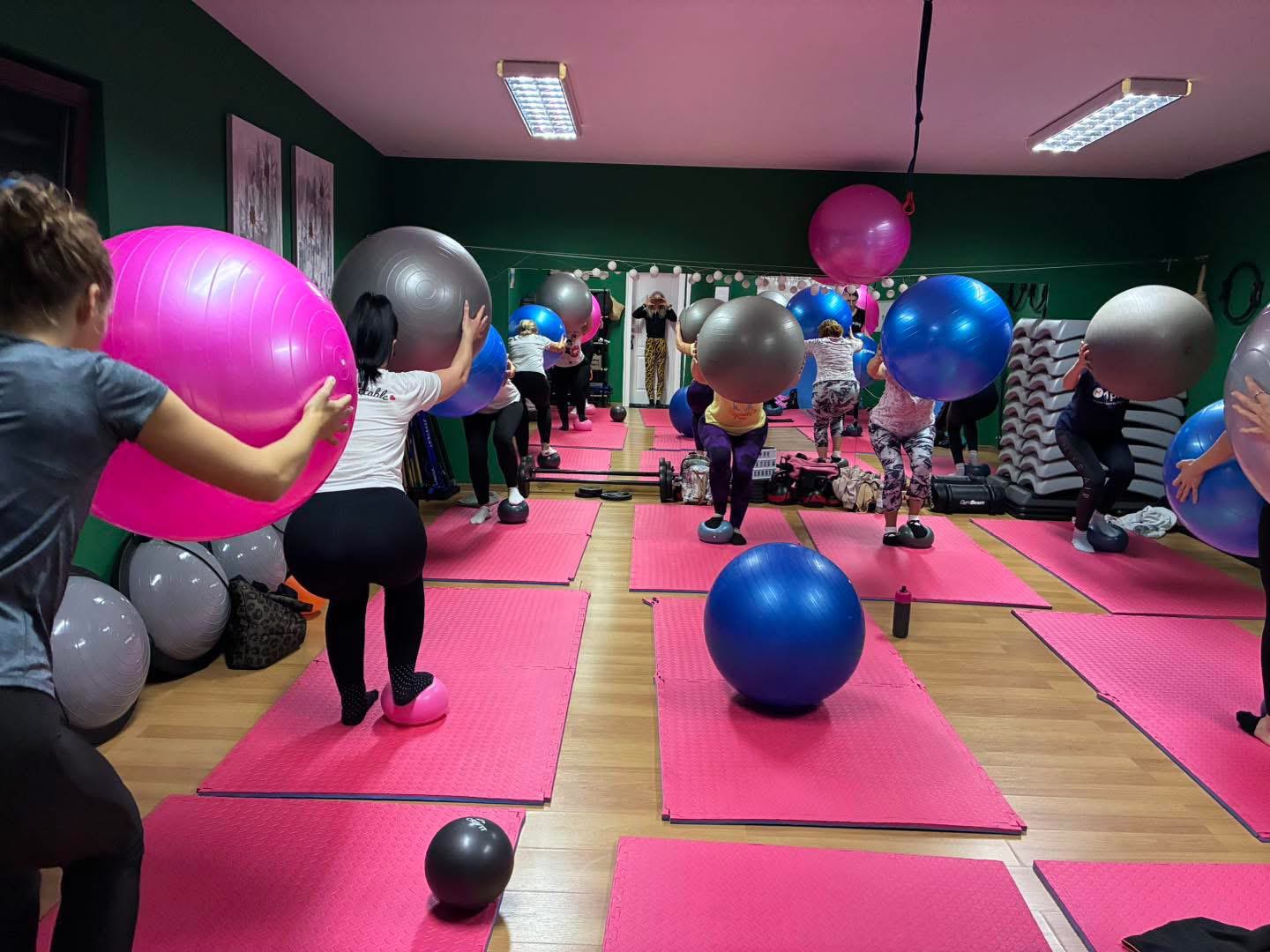 Pilates trening s loptama